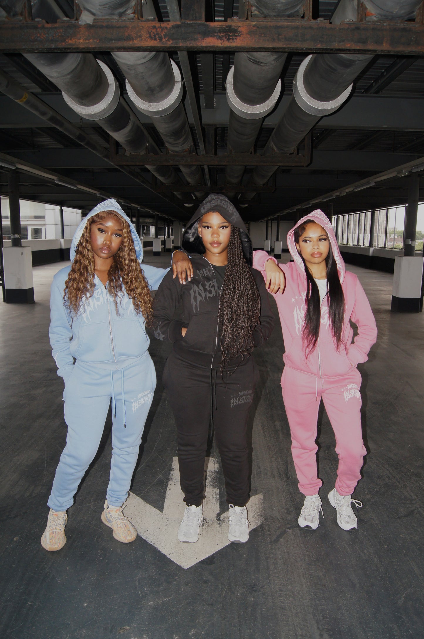 BLUE SIGNATURE ZIPPER TRACKSUIT + BEANIE SET